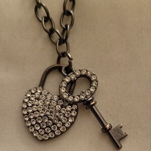 *8 for $25* Key to my Heart Necklace